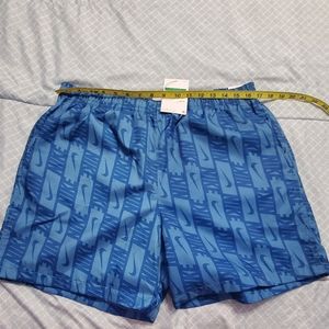 NWT NIKE MEN'S SIZE XL ALL ACTIVITIES SHORTS.